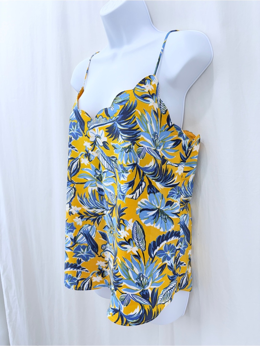 J. Crew Floral scalloped spaghetti strap cami top size 8 Blue Yellow - Picture 4 of 17